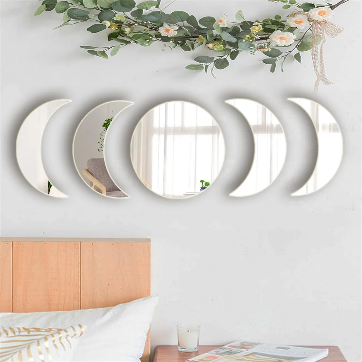 5PCS Moon Phase Design Acrylic Mirror Wall Sticker Self Adhesive Mirror Wall Decal Wall Decor for Home Living Room Bedroom Or