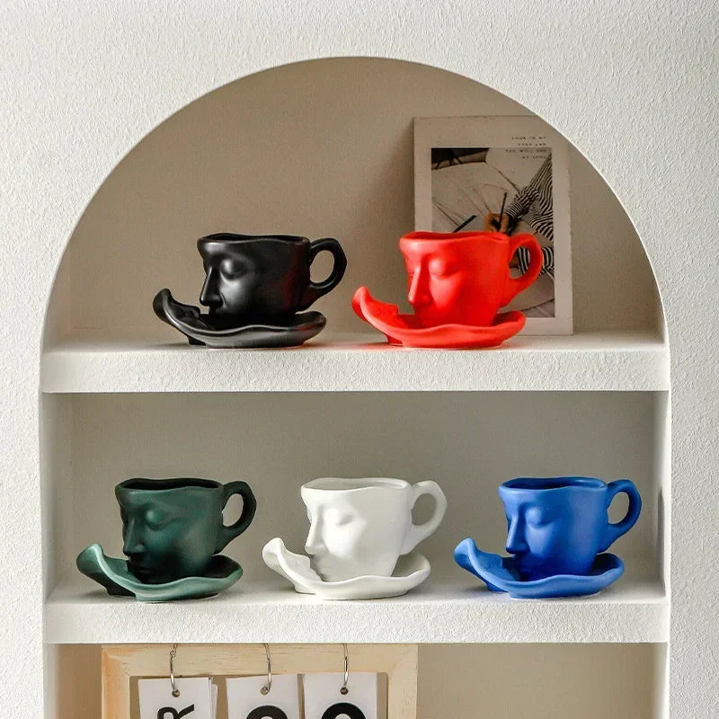 Taza de café/té italiana de cerámica creativa de 100 ml con personalidad y arte facial, regalos de San Valentín o bodas