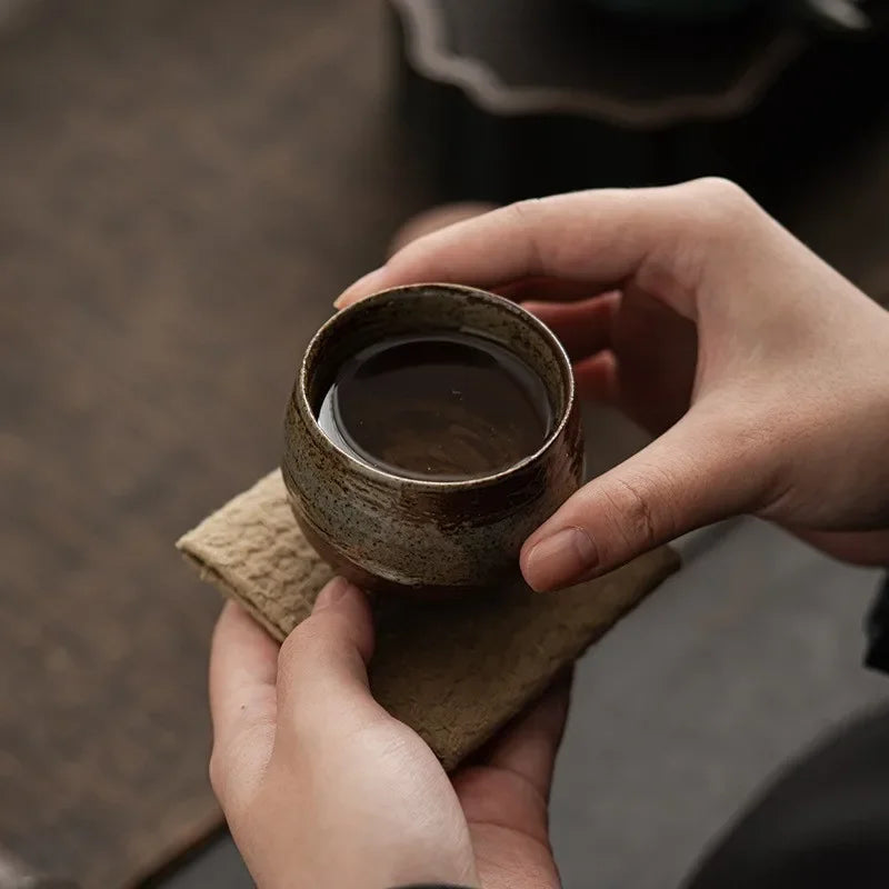 Japonés Hecho a Mano Taza de Té de Cerámica Rústica Juego de Té Kung Fu Taza Individual Estilo Antiguo Sendero Tranquilo Artesanía Antigua Regalo