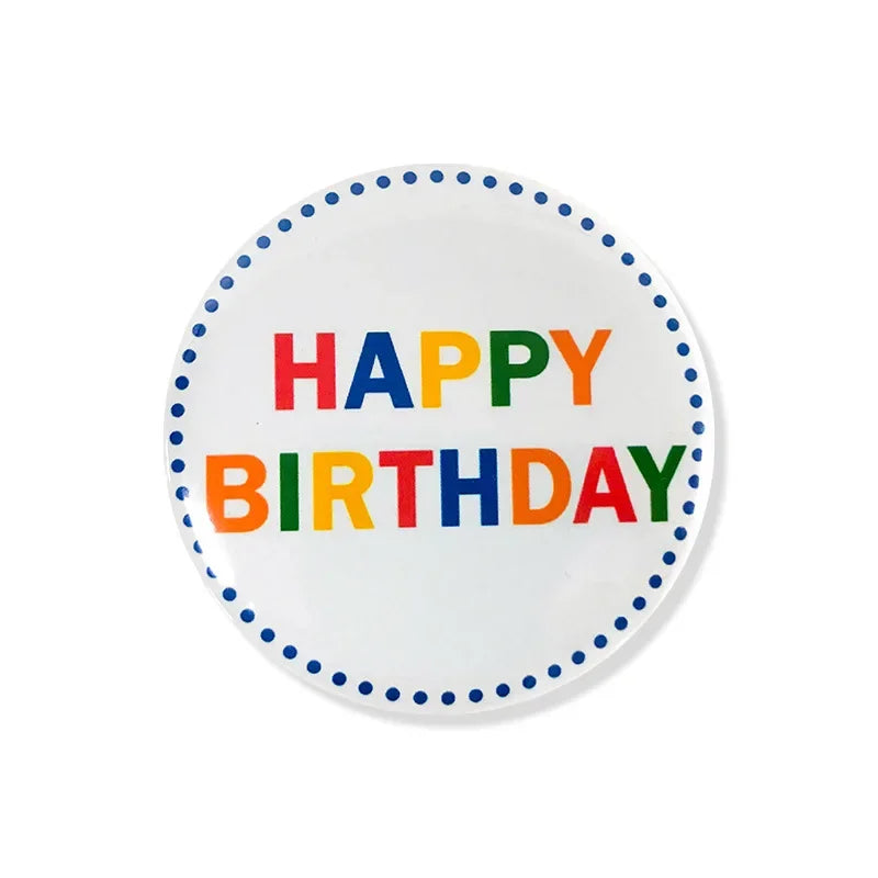 Nuevo Emblema Temático de Feliz Cumpleaños Fiesta de Cumpleaños Ropa para Niños y Adultos Insignia Decoración de Fiesta de Cumpleaños Souvenir