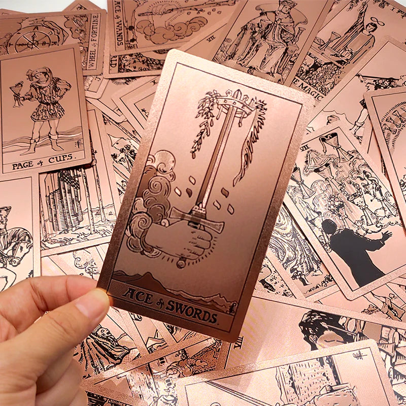 Tarot de lámina dorada Cartas de plástico rosa Cartas de oráculo impermeables Baraja de cartas Juego de mesa misterioso Cartas de adivinación