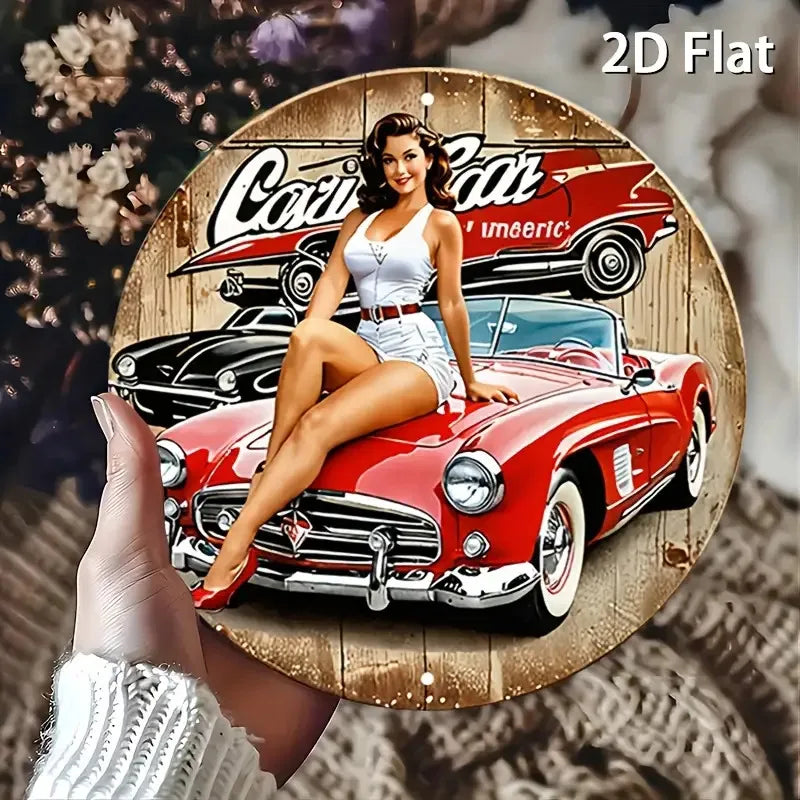 [2D Plano] Cartel Metálico de Coche Clásico Vintage - Decoración Redonda de Pared de Aluminio con Ilustración de Chica y Coche Clásico, Coche Rojo Retro
