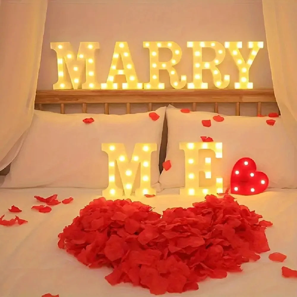 1 lampe LED Alphabet et Chiffres pour la maison, un mariage, une demande en mariage, un anniversaire, une fête, comme accessoire photo, veilleuse décorative blanche alimentée par piles