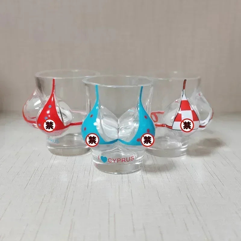 Vaso de cristal pintado a mano para mujer, copa de vino pequeña, bikini humano duradero, vaso de chupito