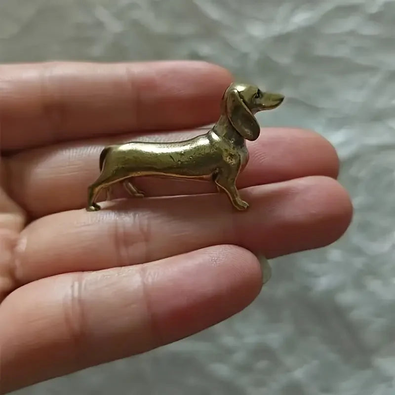 Adornos de estatuas, 1 unidad de adornos de latón de perro salchicha para estudio en casa.