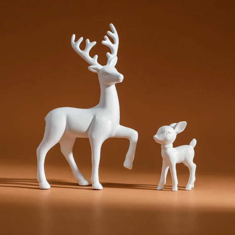 Décor de chambre Mère Biche Sculptures mignonnes pour chambre d'enfant Miniatures Kawaii Sculptures Décoration de Noël à la maison Figurines de faon