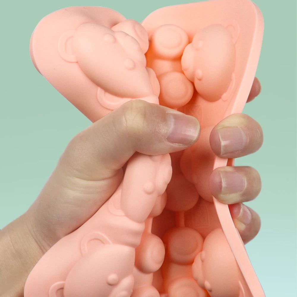 Moule à glaçons en silicone en forme de petit ours en 3D à 6 grilles, moule à glaçons en forme de petit ours, moule à glaçons ménager pour crème glacée, boîte à glaçons.