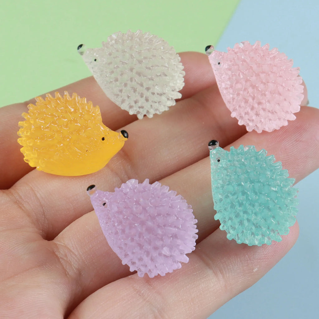 10/100PC Mini Figuras Luminosas de Resina de Erizos Que Brillan en la Oscuridad Pequeños Erizos de Resina para Casa de Muñecas, Micro Paisaje, Decoración del Hogar DIY