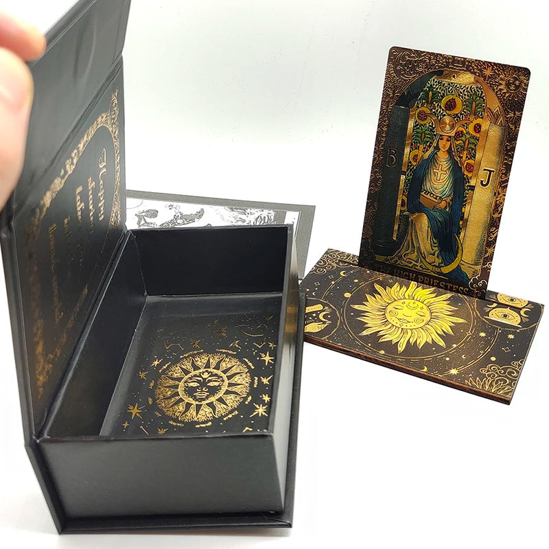 Baraja de tarot con lámina dorada Divinative Luxe Finish para juego de mesa fantástico predictivo con soporte de madera para cartas