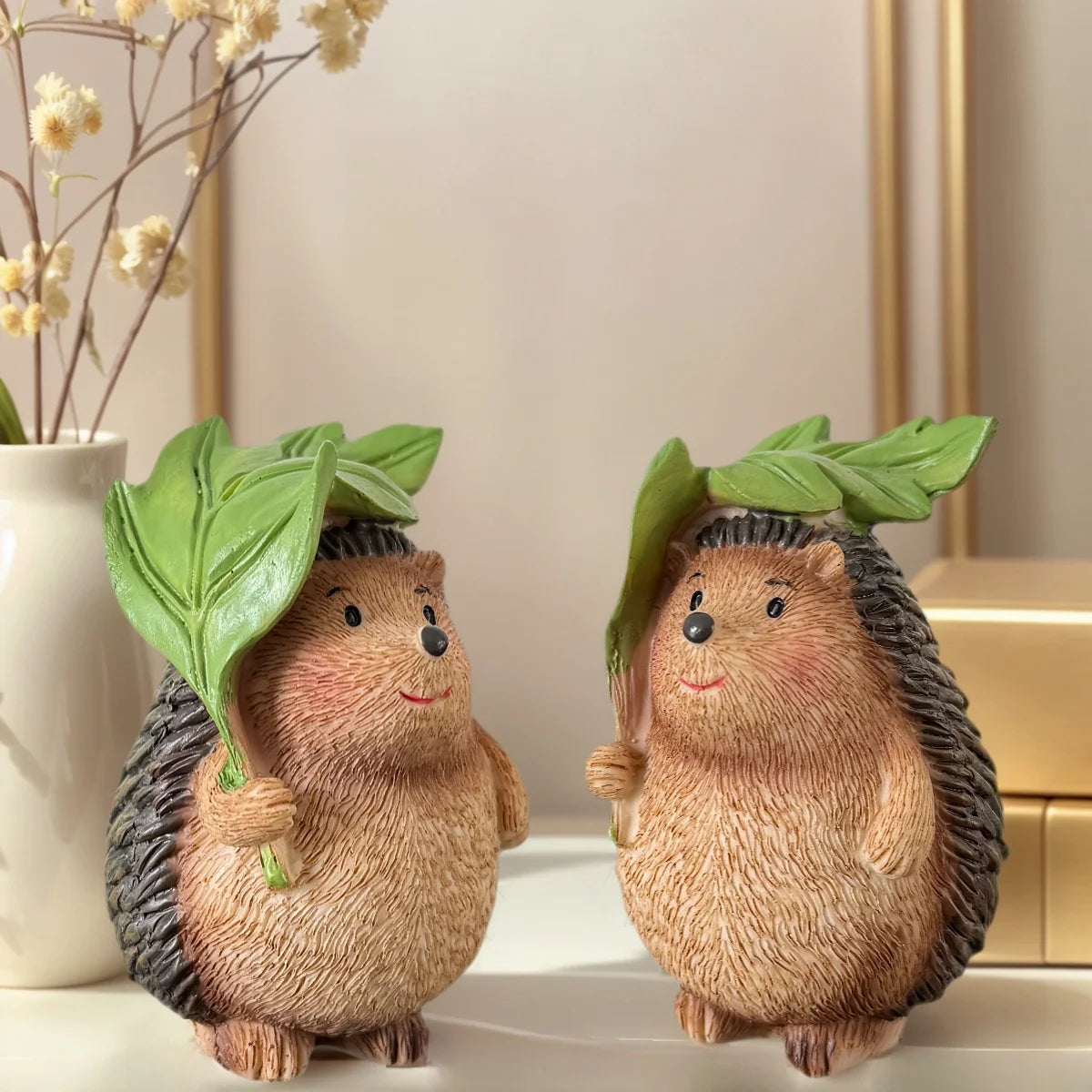 Charming Resin Hedgehog Figurine, Miniature Cartoon Sculpture for Indoor and Outdoor Decoration, Suitable for All Room Types, Ideal Christmas and Easter Garden Decoration.