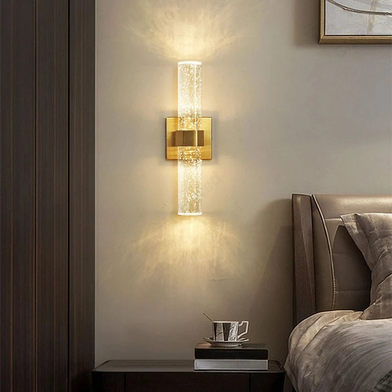 Nouvelle applique murale LED en fer forgé et cristal, style moderne et minimaliste pour salon, salle à manger, chambre à coucher, chevet, éclairage d'ambiance décoratif.
