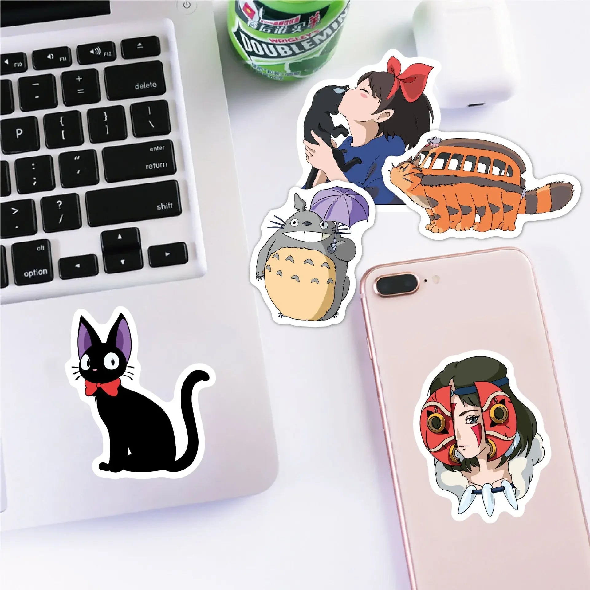 100 pegatinas de anime de Hayao Miyazaki para laptop, monopatín, equipaje, teléfono, coche, calcomanías de graffiti impermeables, juguete para niños