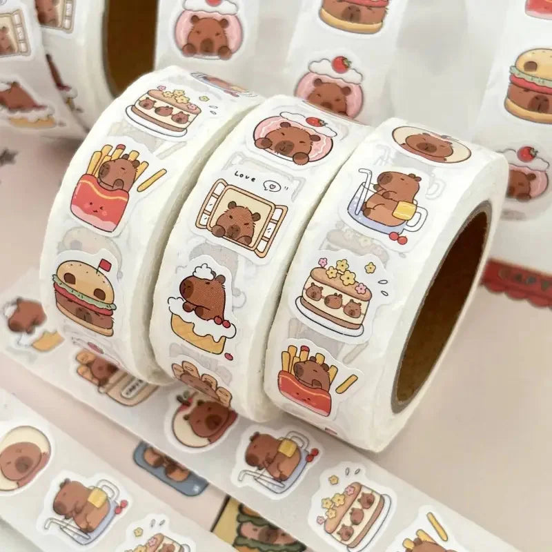 Rollo de 500 pegatinas de capibara de PVC impermeable, autoadhesivas, con diseño de animales y comida, perfectas para portátiles, álbumes de recortes y teléfonos.
