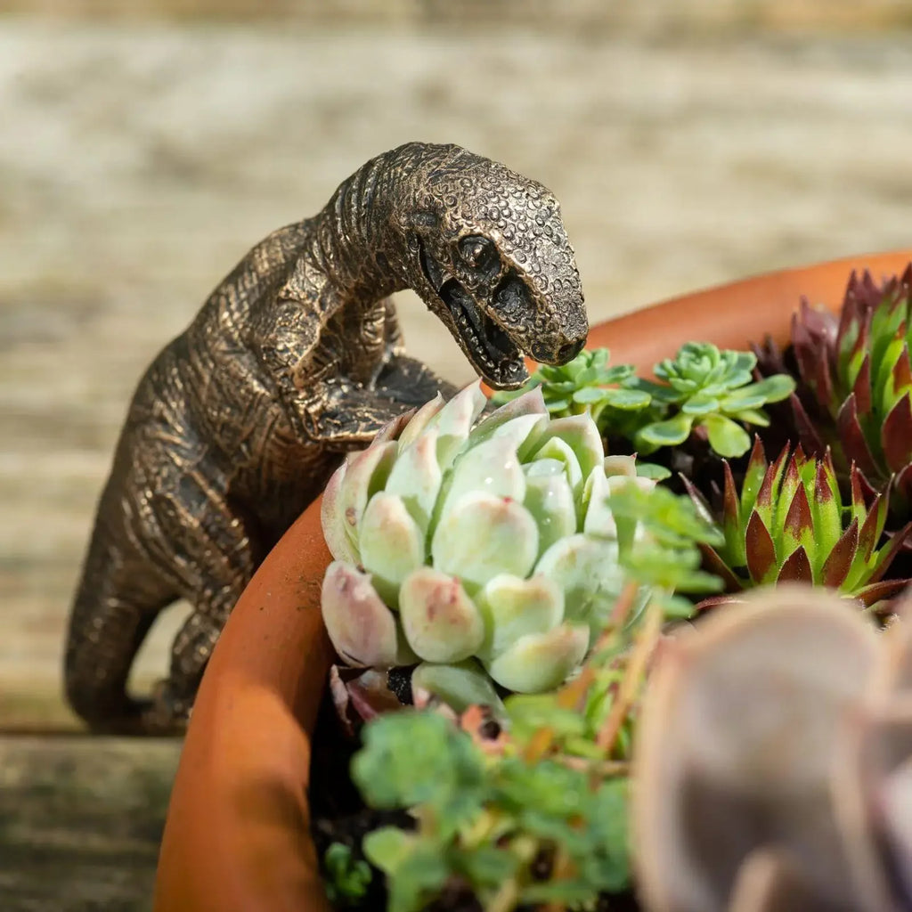 Estatuas de dinosaurios decoradas, maceteros colgantes decorados con dinosaurios, animales lindos, plantas en maceta, amigos, dinosaurios, colgantes decorativos