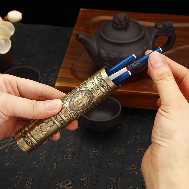 Cigarrera Retro de Metal con Dragón, con capacidad para 5 cigarrillos, Estuche de Buda en relieve para fumar, Accesorios de tabaco impermeables para hombres
