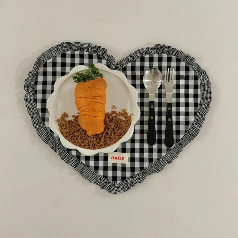 Manteles individuales para mesa de comedor coreanos a cuadros, mantel individual en forma de corazón, posavasos para vasos de agua, tapete plisado de encaje, posavasos de tela, mantel individual para comedor