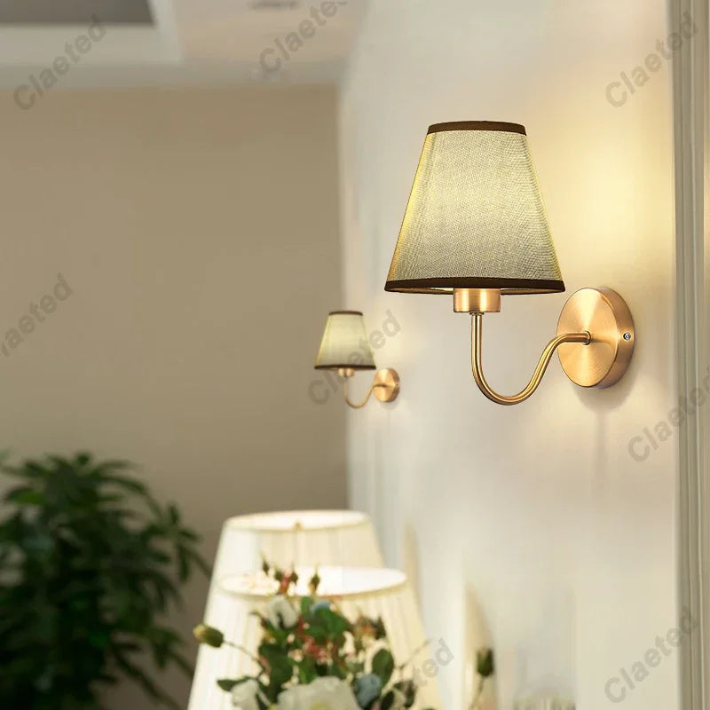 Applique murale 110V/220V avec ampoule LED E27 Abat-jour en tissu Appliques murales pour hôtel Chambre à coucher Chevet Salon Escalier Décoration d'intérieur