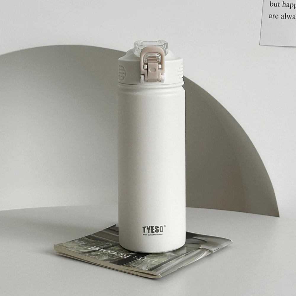 Botella de agua termo TYESO de 600 ml/750 ml con pajita, taza térmica deportiva de acero inoxidable para coche, mantiene el frío y el calor, taza de viaje térmica