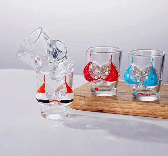 Vaso de cristal pintado a mano para mujer, copa de vino pequeña, bikini humano duradero, vaso de chupito
