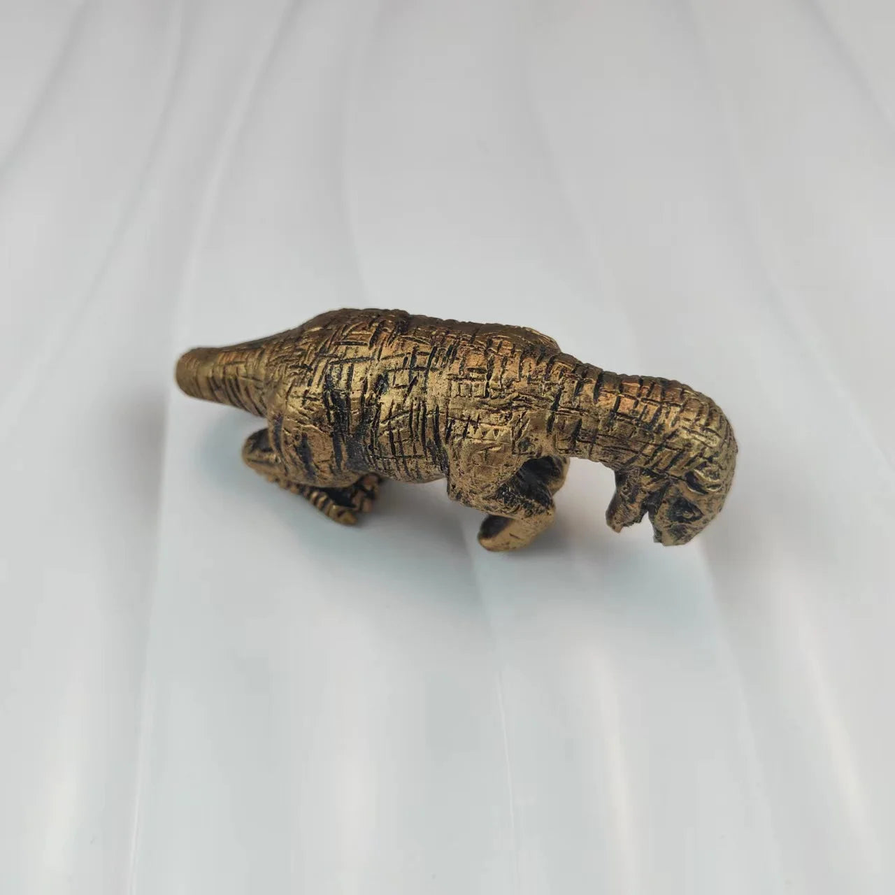 Estatuas de dinosaurios decoradas, maceteros colgantes decorados con dinosaurios, animales lindos, plantas en maceta, amigos, dinosaurios, colgantes decorativos