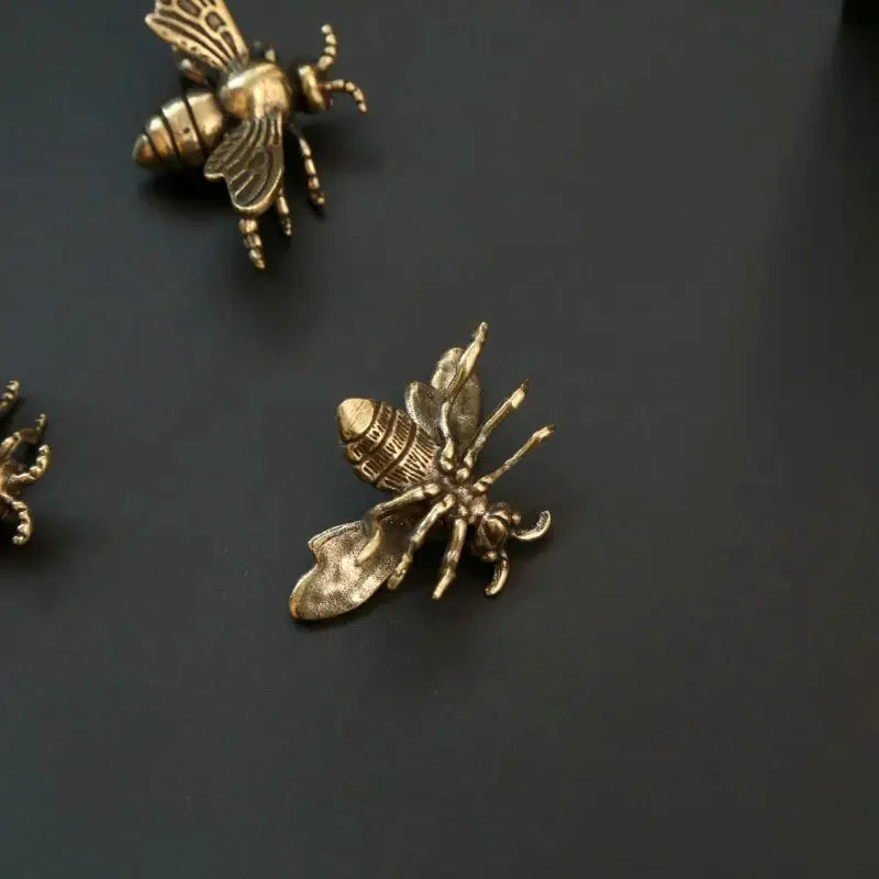 Figuritas Coleccionables de Mini Abejas de Latón Vintage de 1 o 3 piezas - Decoración de Escritorio Antigua Hecha a Mano - Regalo Ideal para Coleccionistas de Hogar y Oficina