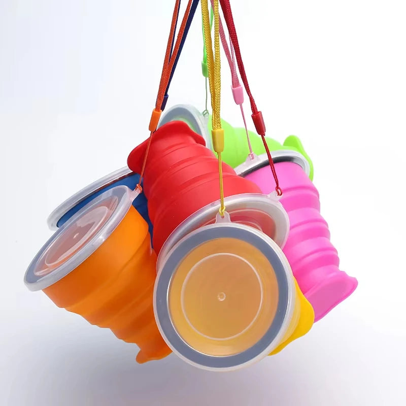 Vaso de agua plegable de silicona portátil resistente al calor para exteriores, taza plegable telescópica con tapa para viajes y camping 200ml