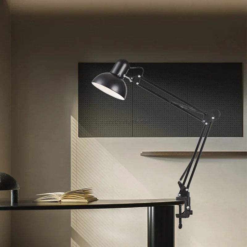 Lampe de bureau LED de protection oculaire à bras long, pliable, à pince, pour l'apprentissage, le nail art, la broderie, la photographie et l'éclairage d'appoint.