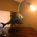 Lámpara de Mesa Retro con Forma de Pez Pescador, Luz Nocturna, Cabeza de Lámpara Flexible, Lámparas de Mesa Artísticas para Hogar, Bar, Cafetería, Adornos Decorativos de Arte para el Hogar
