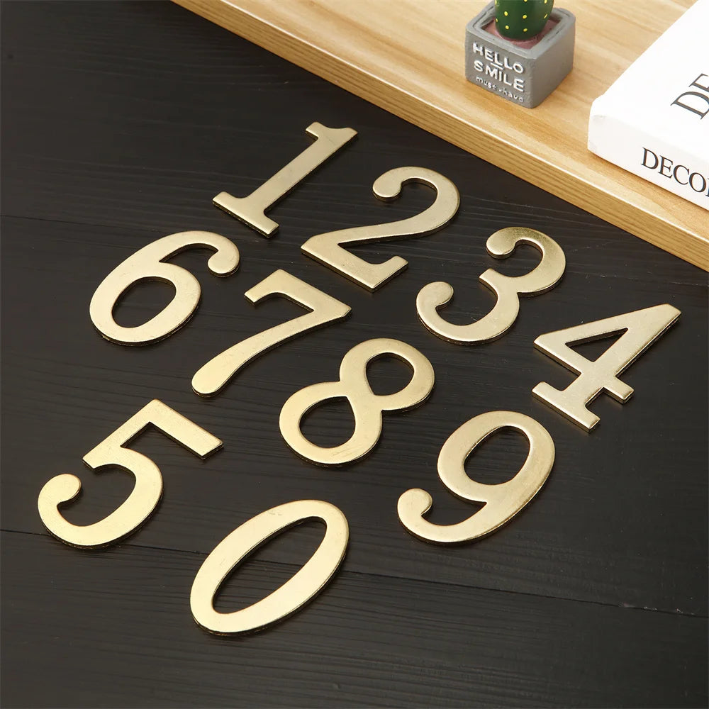 Número de puerta de metal dorado con adhesivo posterior 7*4cm Número de casa Número de apartamento para puerta exterior de hotel, hogar, etiqueta de buzón