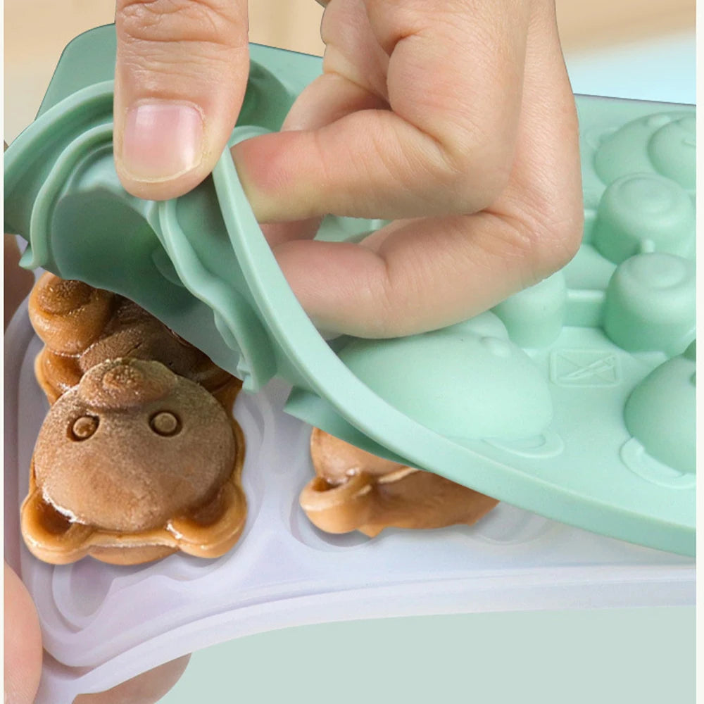 Moule à glaçons en silicone en forme de petit ours en 3D à 6 grilles, moule à glaçons en forme de petit ours, moule à glaçons ménager pour crème glacée, boîte à glaçons.