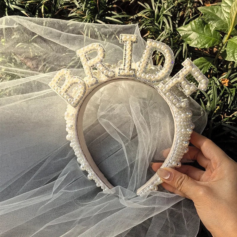Future mariée Couronne de perles Serre-tête Enterrement de vie de jeune fille Fête de célibataire Douche nuptiale Dîner de répétition de mariage Décoration Cadeau