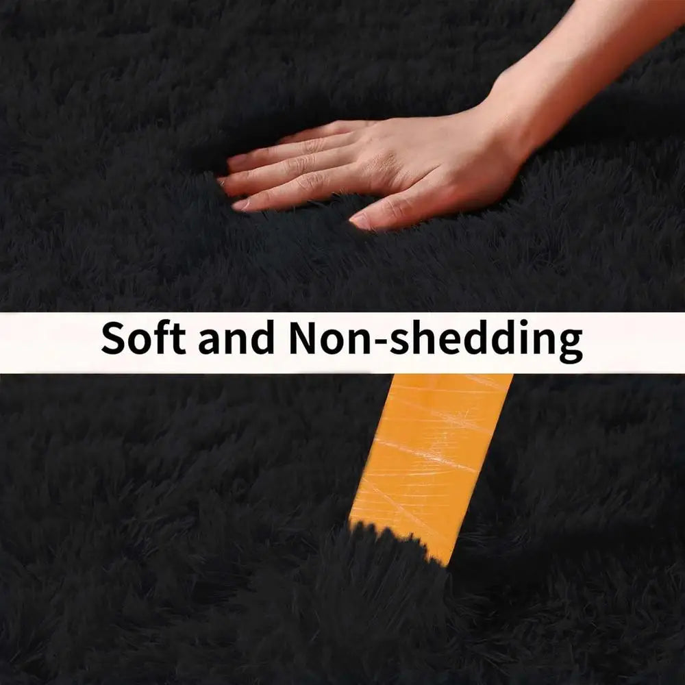Alfombra Pequeña Negra VIKAMA - Alfombra Suave de Felpa para Dormitorio Infantil o Mesita de Noche, Alfombra de Bienvenida para Entrada Interior, Accesorio de Decoración del Hogar
