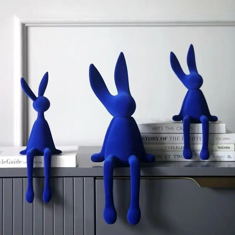 Estatua de conejo flocado de resina, escultura de animal, decoración de conejo hecha a mano, bonita figura de regalo de Pascua, elegante adorno de mesa