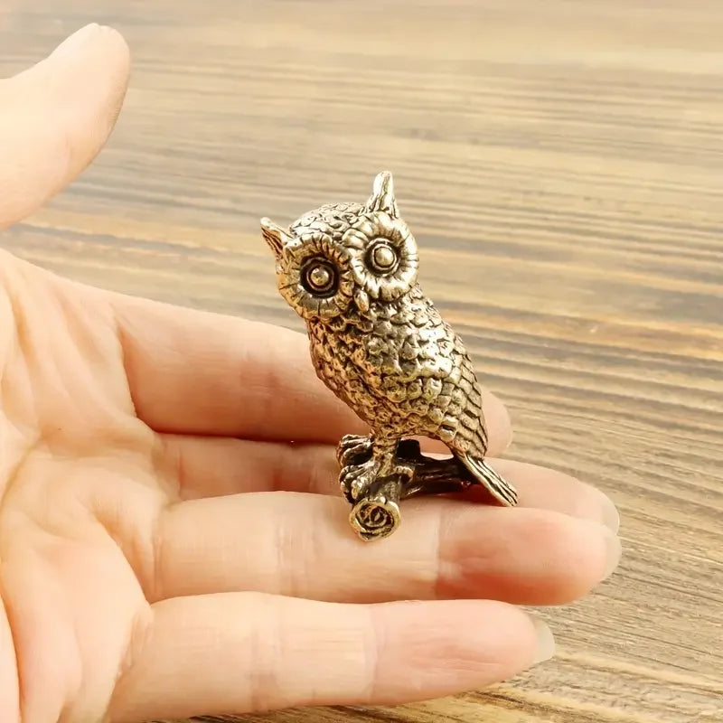 Statue de hibou en laiton massif Copper Craft, ornements de bureau créatifs en forme d'animal, décoration de maison ou de bureau, pièce de collection, ornement mignon.