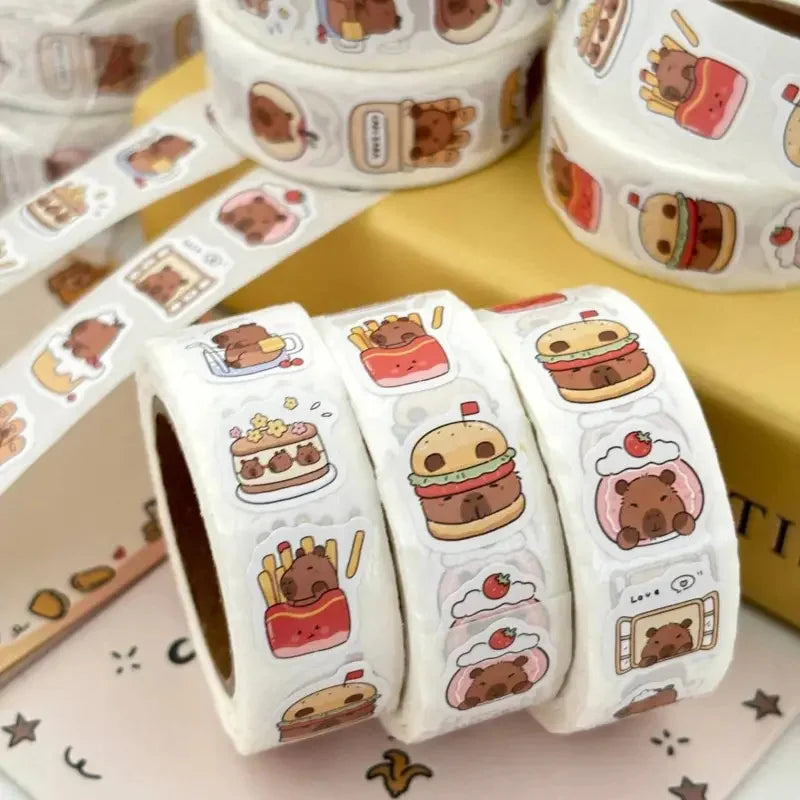 Rollo de 500 pegatinas de capibara de PVC impermeable, autoadhesivas, con diseño de animales y comida, perfectas para portátiles, álbumes de recortes y teléfonos.