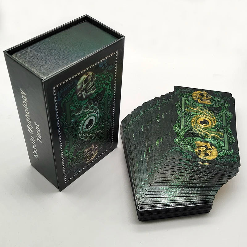 Leyenda Cthulhu Susurros de los Dioses Antiguos Luxe Foil Dorado Tarot Cartas de Adivinación de PVC con Acabado Esmerilado en Bonita Caja Magnética