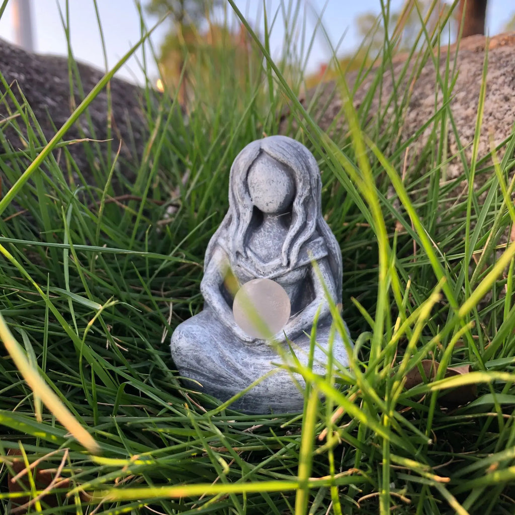 Un adorno de estatua de la diosa lunar inspirado en el zen, textura de imitación de piedra, estilo de meditación, decoración de jardín de escritorio para el hogar, artículo curativo y sanador del alma