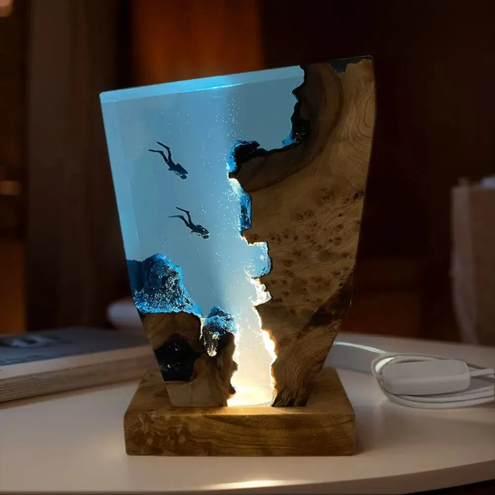 Luz de mesa de resina con organismo de exploración de lecho marino, 2 buzos, luz de mesa de resina, luz nocturna de buzo de aguas profundas, decoración de escritorio de oficina y dormitorio