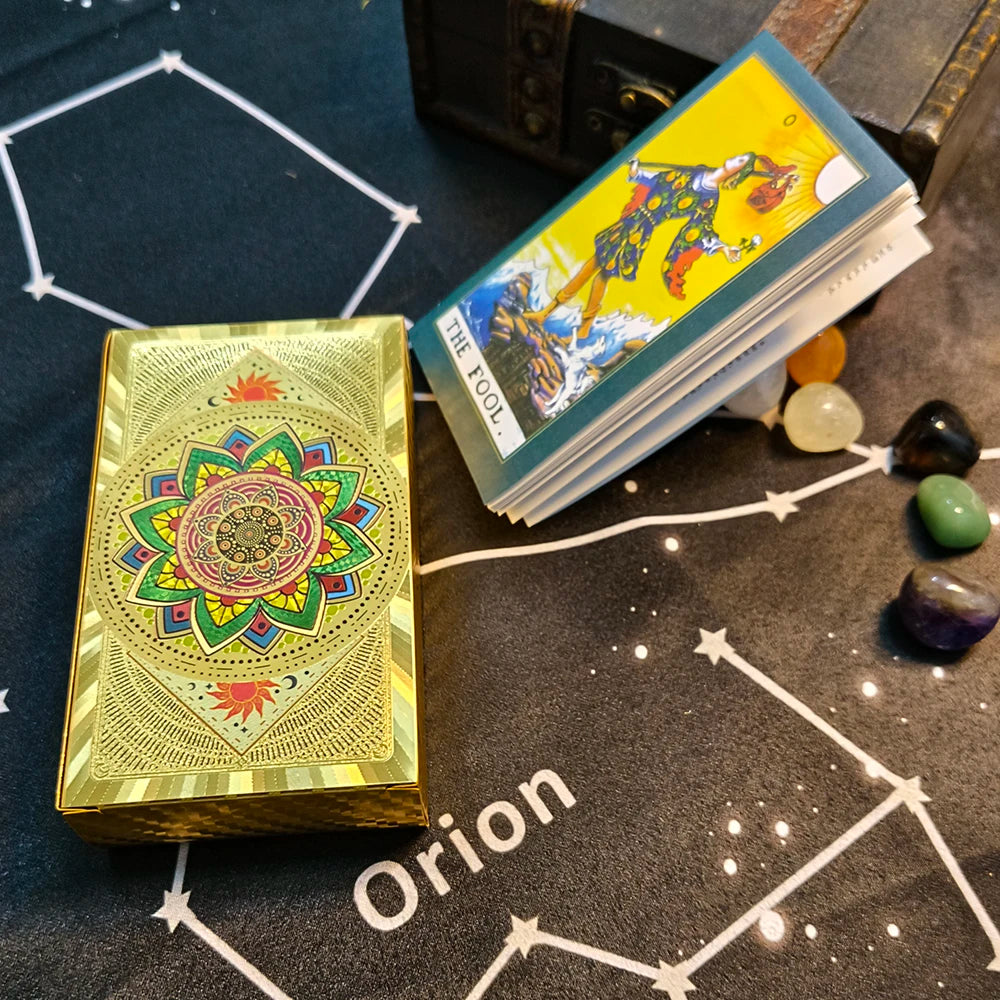 Magnifiques Cartes de Tarot en Plastique Doré Merveilleux Jeux de Société de Divination Prédictive Jeu d'Oracle Astrologique Étanche avec Livret