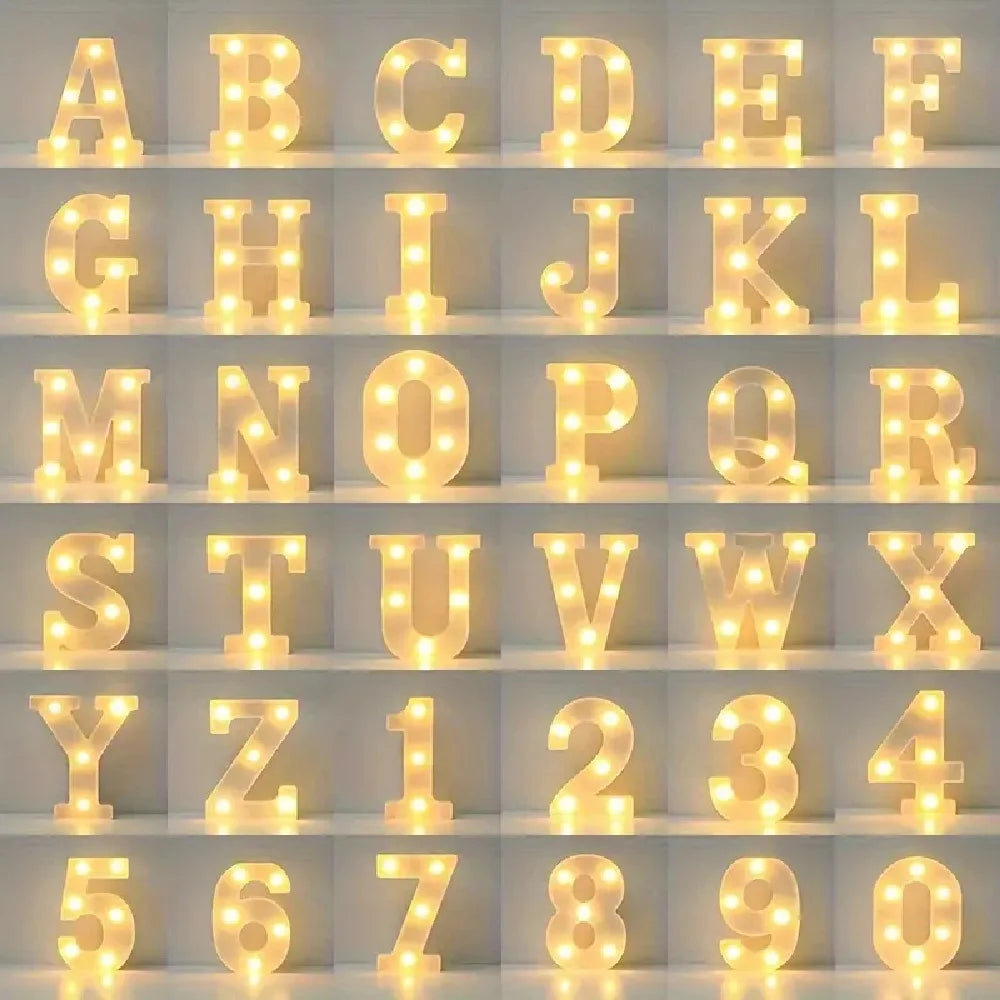 1 lampe LED Alphabet et Chiffres pour la maison, un mariage, une demande en mariage, un anniversaire, une fête, comme accessoire photo, veilleuse décorative blanche alimentée par piles