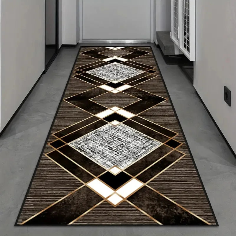 Tapis de Couloir Géométrique Moderne à Motifs Diamants - Noir, Or et Gris, Idéal pour la Décoration de Couloir