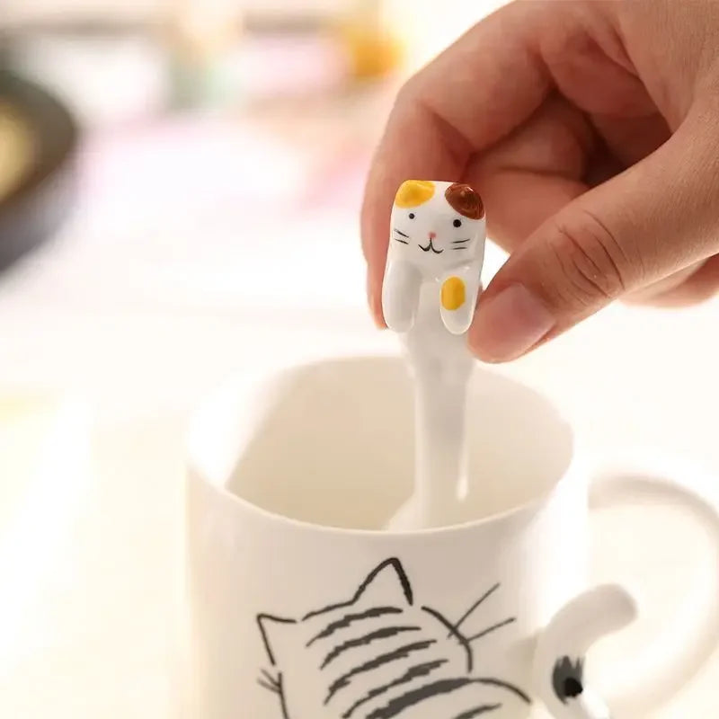 Taza de café de cerámica Ins, cuchara mezcladora para colgar, cuchara de postre para helado, cuchara colgante de gato tridimensional pintada a mano