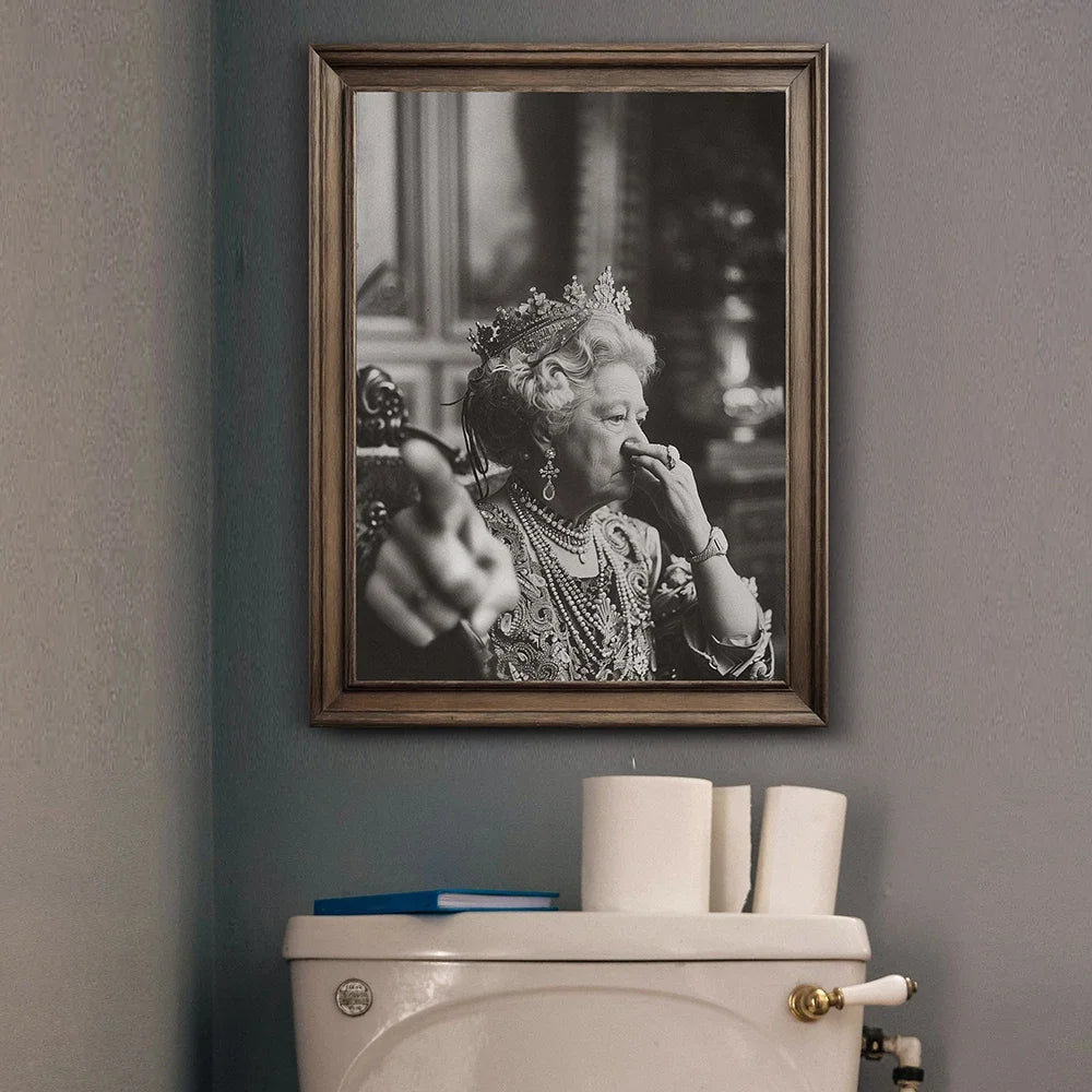 Modern Vintage Wall Art, Queen Portrait Humour Funny Wall Art, HD Canvas Printed Poster, Home Living Room Bedroom Decoration