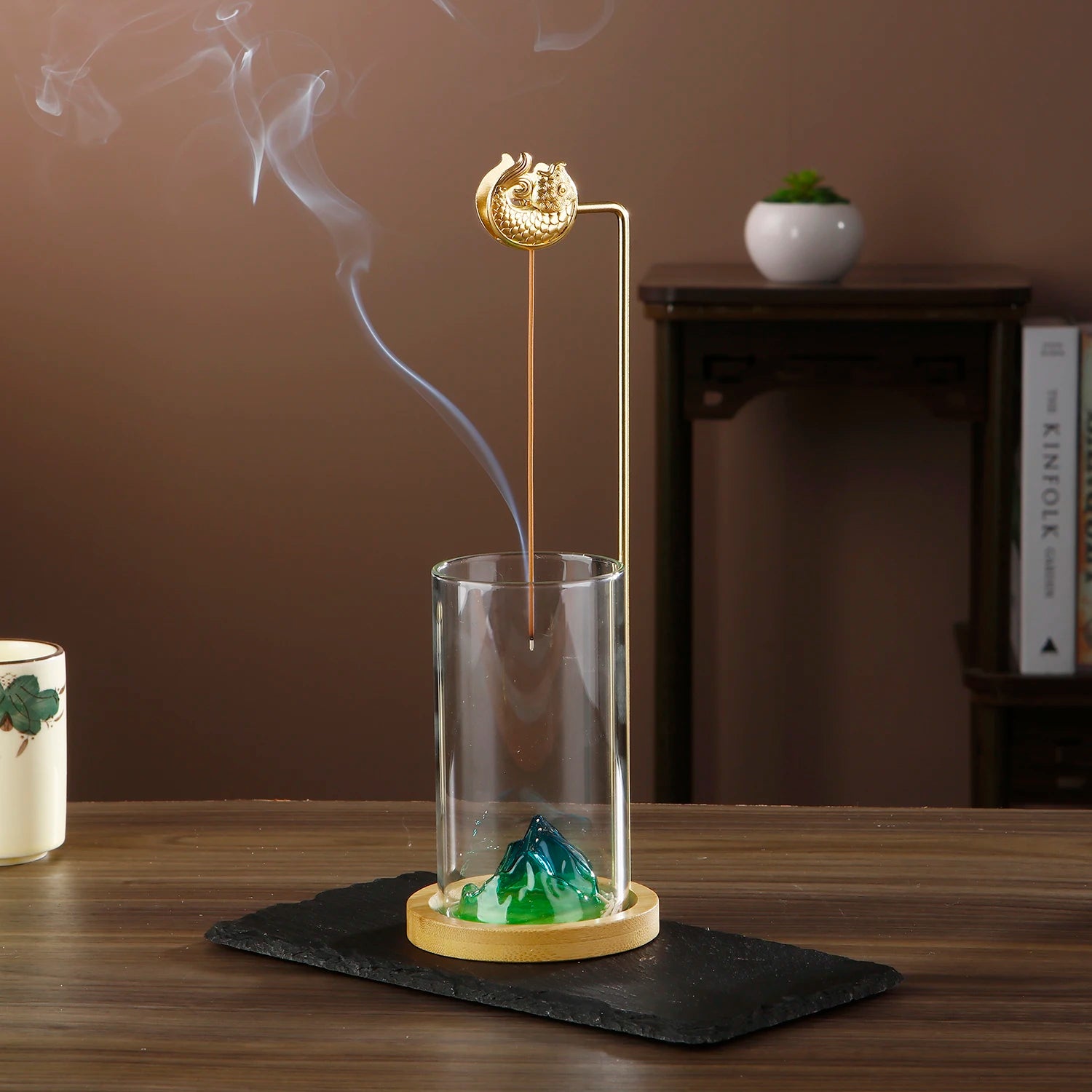 Soporte de incienso de montaña de cristal, quemador de incienso anti-ceniza con clip de carpa, soporte de incienso con recogedor de cenizas para meditación de yoga