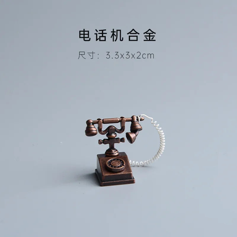 ZAKKA Miniaturas Estudio Estantería Decoración Hogar Lindo Gato de Dibujos Animados Retro Escritorio Gramófono Adorno Artesanía Accesorios Casa de Muñecas Juguete Regalo