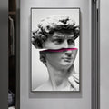 Esculturas, lienzos, pósteres y pinturas
